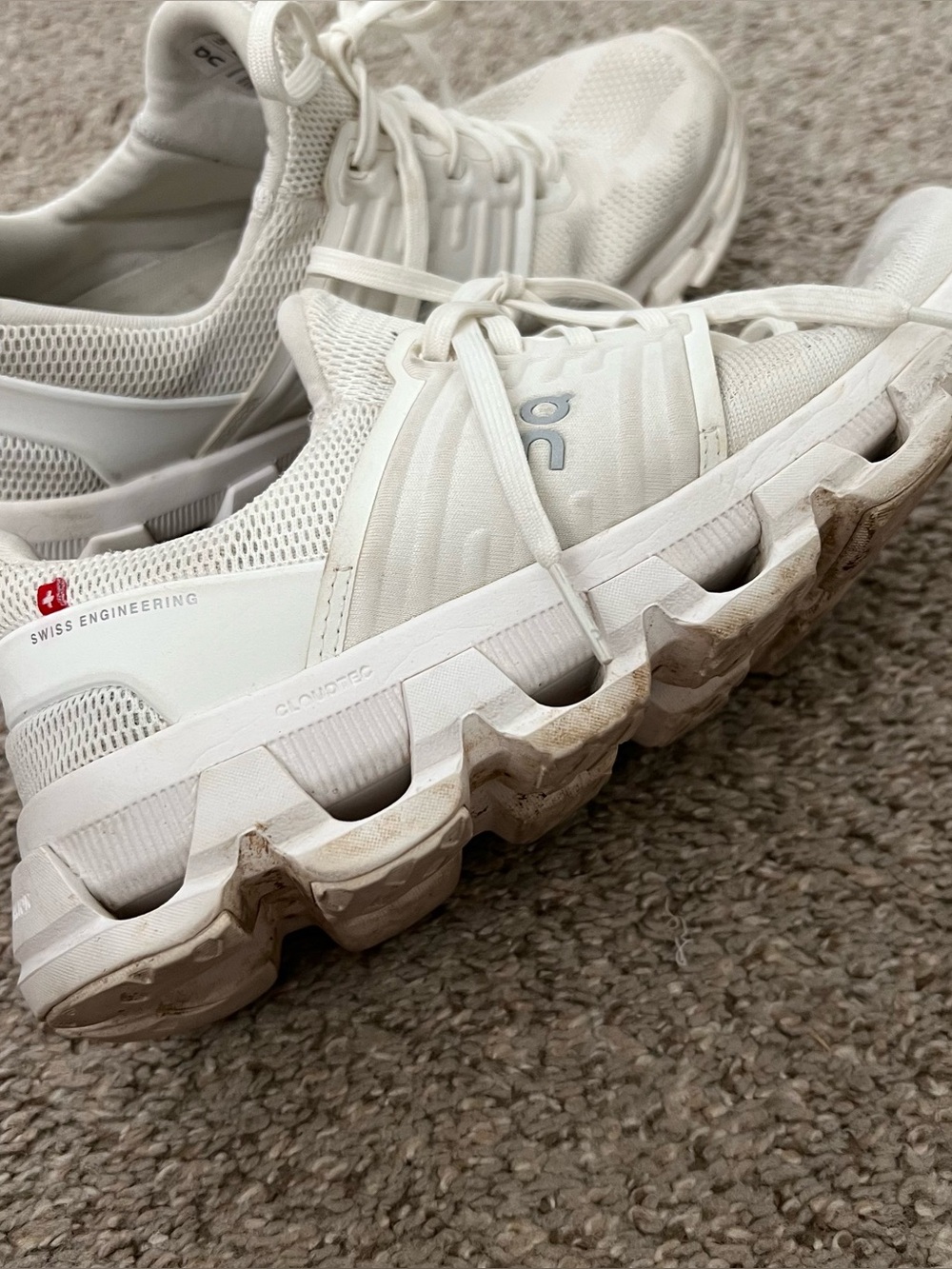 ON Cloudrunning Women’s White Mesh Lace-Up Sneakers Size 8 - Picture 6 of 12